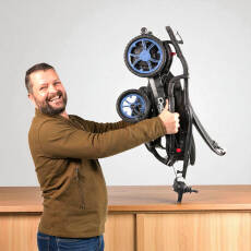 Quickie Q50R Karbon Katlanabilir Akülü Sandalye - Quickie (1)