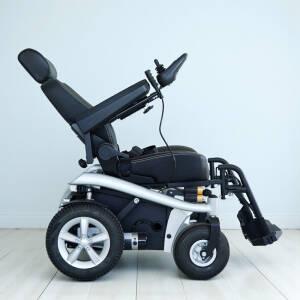 S230 Akülü Tekerlekli Sandalye - 