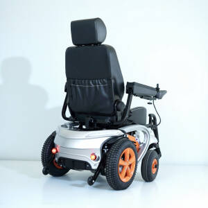 S240 Akülü Tekerlekli Sandalye - (1)